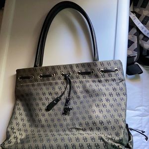 Dooney Classic Handbag